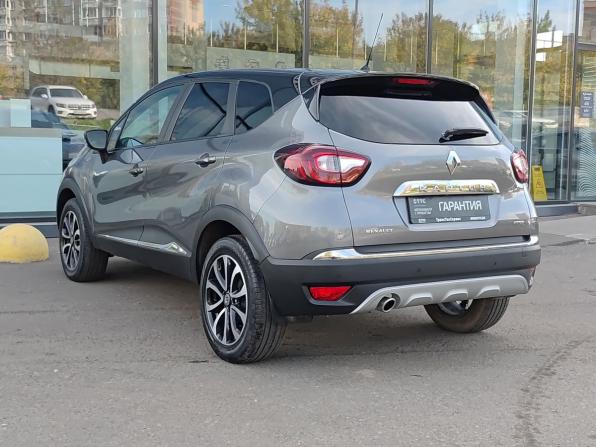 Renault Kaptur I с пробегом 2016 года, цена 1 590 000 рублей, 89000 км, внедорожник, Автокод Объявления