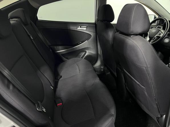 Hyundai Solaris I Рестайлинг с пробегом 2014 года, цена 897 000 рублей, 186003 км, седан, Автокод Объявления