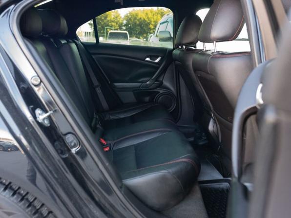 Honda Accord VIII Рестайлинг с пробегом 2012 года, цена 900 000 рублей, 287493 км, седан, Автокод Объявления