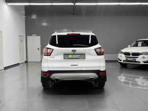 Ford Kuga II Рестайлинг с пробегом 2019 года, цена 1 630 000 рублей, 142864 км, внедорожник, Автокод Объявления