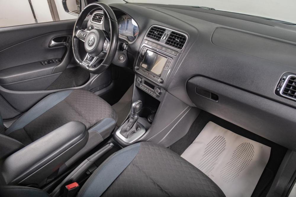 Volkswagen Polo V Рестайлинг Томск  - изображение 18