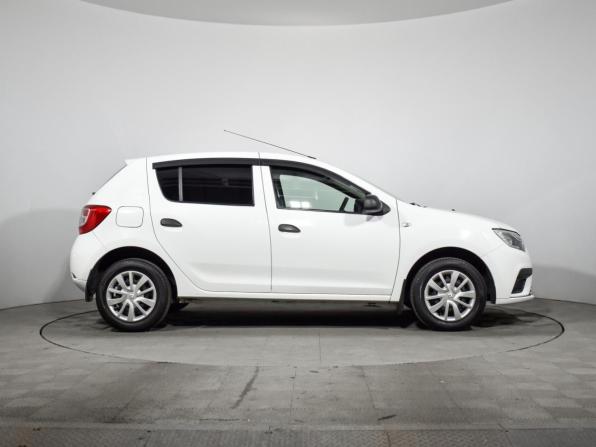 Renault Sandero II Рестайлинг с пробегом 2019 года, цена 970 000 рублей, 24577 км, хэтчбек, Автокод Объявления