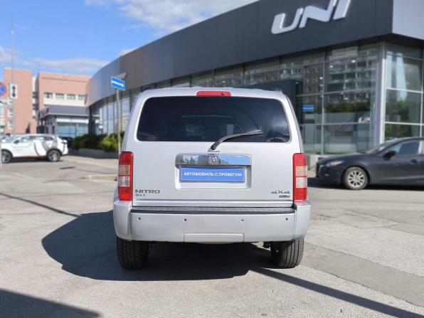 Dodge Nitro с пробегом 2008 года, цена 995 000 рублей, 215482 км, внедорожник, Автокод Объявления