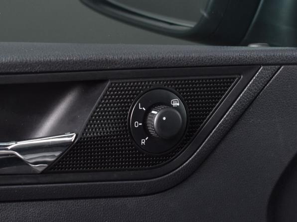 Skoda Rapid I Рестайлинг с пробегом 2019 года, цена 1 110 999 рублей, 112386 км, лифтбек, Автокод Объявления