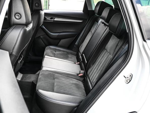 Skoda Karoq I с пробегом 2020 года, цена 2 329 000 рублей, 72412 км, внедорожник, Автокод Объявления