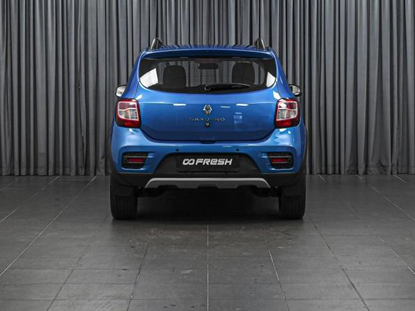 Renault Sandero II Рестайлинг с пробегом 2021 года, цена 1 198 000 рублей, 70783 км, хэтчбек, Автокод Объявления