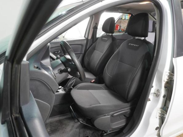 Renault Logan II Рестайлинг с пробегом 2021 года, цена 989 000 рублей, 69049 км, седан, Автокод Объявления