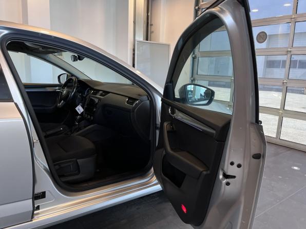 Skoda Octavia III (A7) Рестайлинг с пробегом 2017 года, цена 2 030 000 рублей, 189419 км, лифтбек, Автокод Объявления