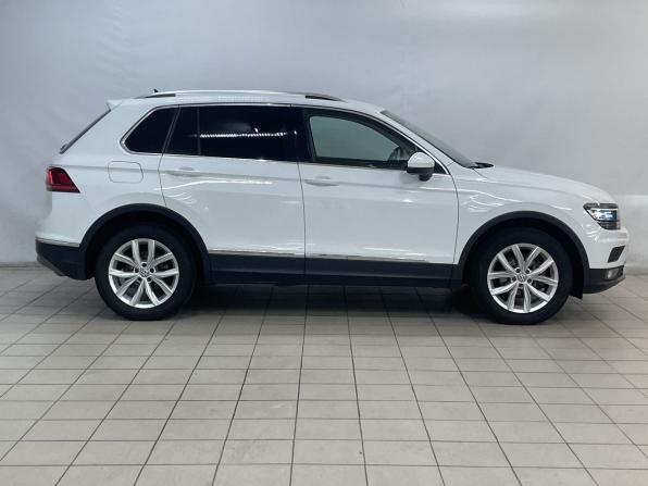 Volkswagen Tiguan II с пробегом 2017 года, цена 2 199 000 рублей, 87507 км, внедорожник, Автокод Объявления