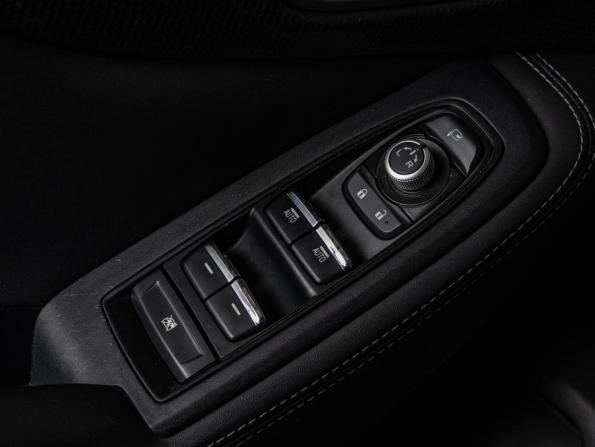 Subaru Forester V с пробегом 2018 года, цена 3 360 000 рублей, 94801 км, внедорожник, Автокод Объявления