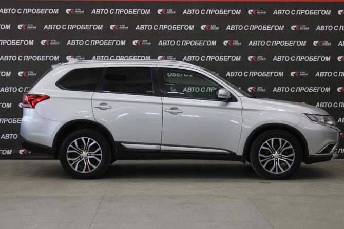 Mitsubishi Outlander III Рестайлинг 2 с пробегом 2017 года, цена 2 119 000 рублей, 155000 км, внедорожник, Автокод Объявления