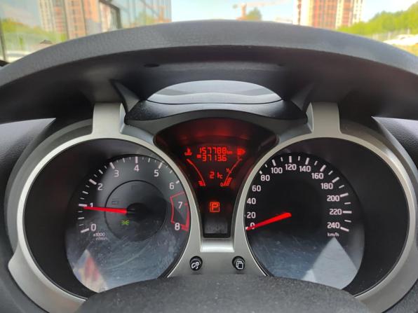 Nissan Juke I с пробегом 2013 года, цена 927 000 рублей, 157781 км, внедорожник, Автокод Объявления