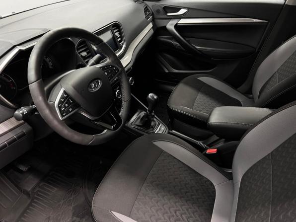 Lada (ВАЗ) Vesta I Рестайлинг (NG) с пробегом 2023 года, цена 1 220 000 рублей, 44492 км, седан, Автокод Объявления