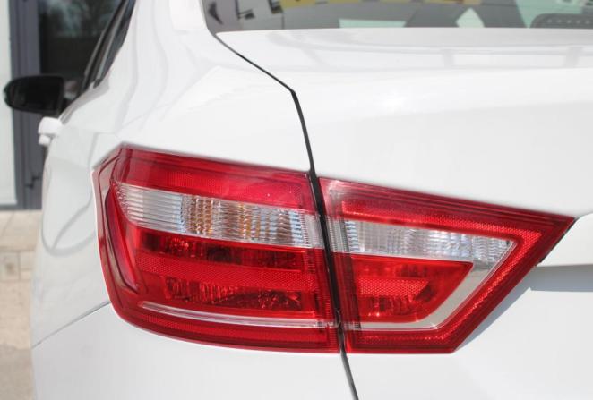 Lada (ВАЗ) Vesta I с пробегом 2017 года, цена 830 000 рублей, 147268 км, седан, Автокод Объявления