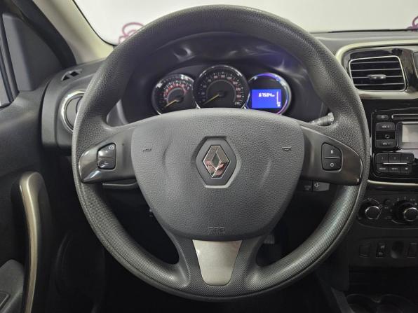Renault Sandero II с пробегом 2015 года, цена 1 000 000 рублей, 65734 км, хэтчбек, Автокод Объявления