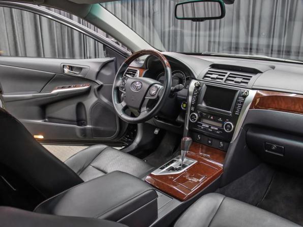 Toyota Camry VII (XV50) с пробегом 2013 года, цена 2 698 000 рублей, 90000 км, седан, Автокод Объявления