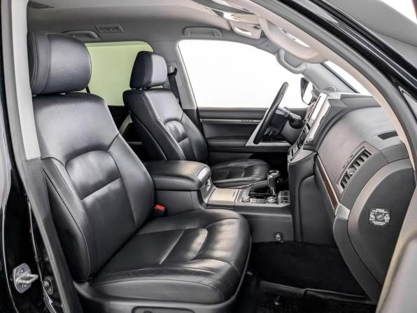 Toyota Land Cruiser 200 Series Рестайлинг 2 с пробегом 2016 года, цена 5 880 000 рублей, 107558 км, внедорожник, Автокод Объявления