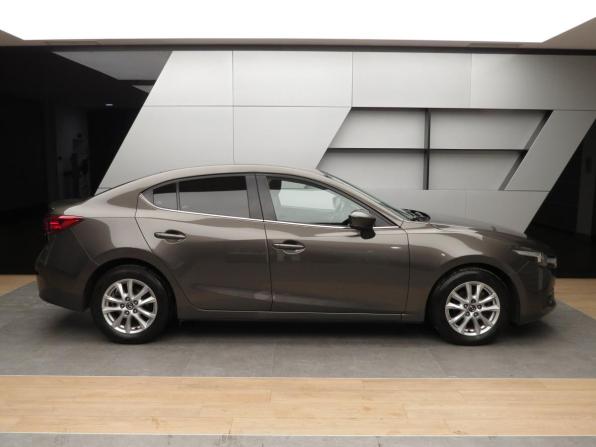 Mazda 3 III (BM) Рестайлинг с пробегом 2018 года, цена 1 695 000 рублей, 81924 км, седан, Автокод Объявления