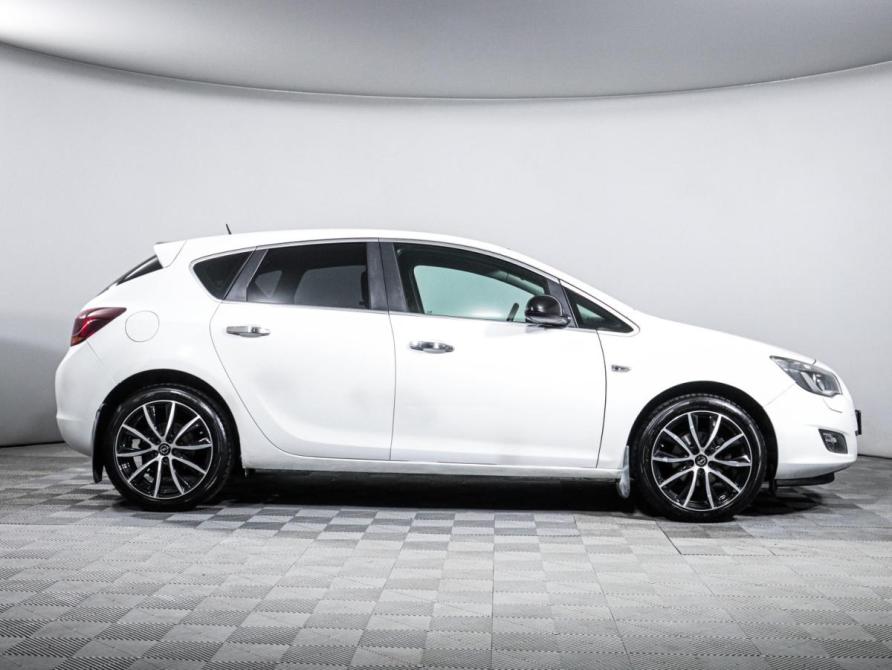 Opel Astra J Москва  - изображение 4