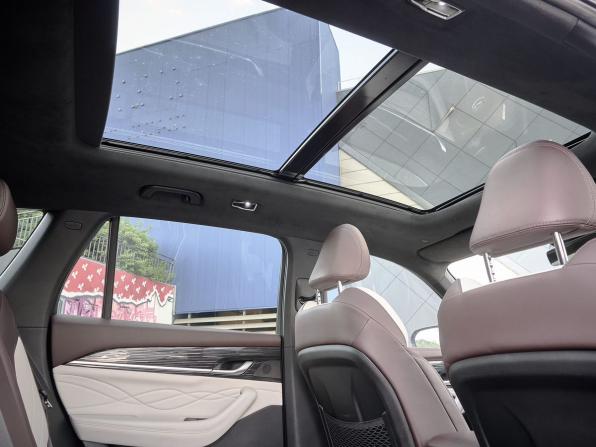 Geely Monjaro I с пробегом 2023 года, цена 2 978 000 рублей, 105289 км, внедорожник, Автокод Объявления