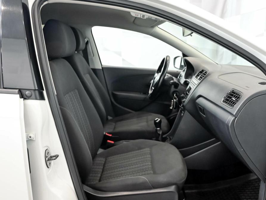 Volkswagen Polo V Рестайлинг Екатеринбург  - изображение 10