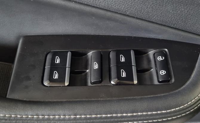 Geely Emgrand X7 I Рестайлинг 2 с пробегом 2020 года, цена 1 110 000 рублей, 123765 км, внедорожник, Автокод Объявления