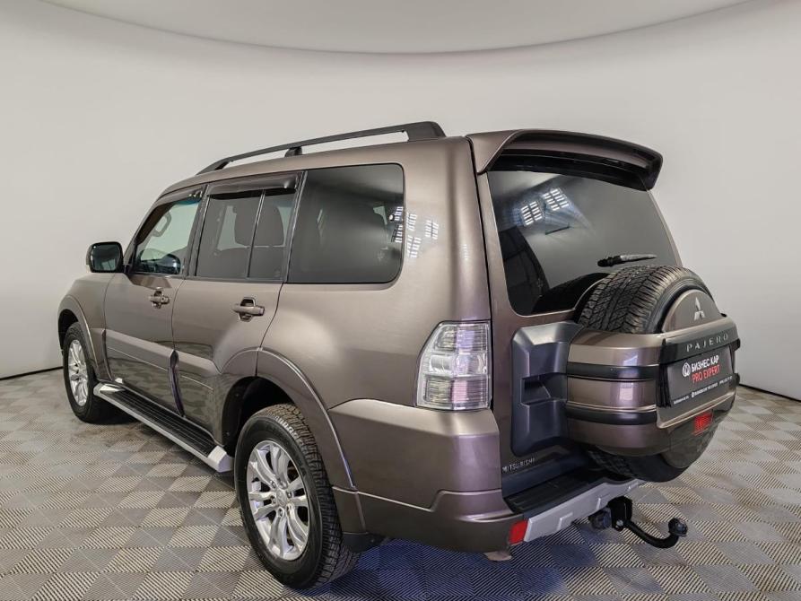 Mitsubishi Pajero IV Рестайлинг 1 Москва  - изображение 7