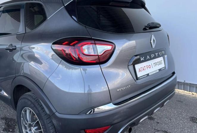 Renault Kaptur I с пробегом 2017 года, цена 1 350 000 рублей, 73858 км, внедорожник, Автокод Объявления