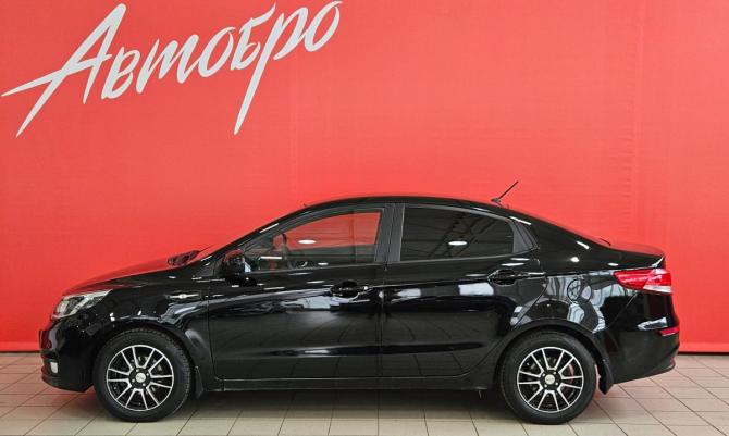 Kia Rio III Рестайлинг с пробегом 2015 года, цена 1 035 000 рублей, 132000 км, седан, Автокод Объявления