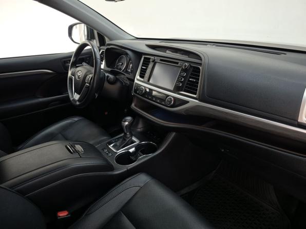 Toyota Highlander III (XU50) Рестайлинг с пробегом 2019 года, цена 4 490 000 рублей, 58055 км, внедорожник, Автокод Объявления