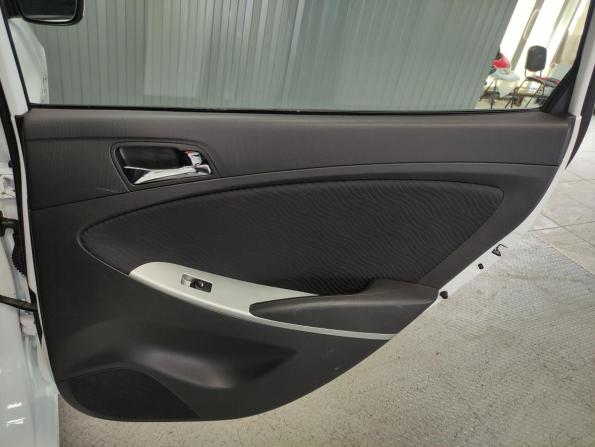 Hyundai Solaris I с пробегом 2014 года, цена 1 039 000 рублей, 163868 км, седан, Автокод Объявления