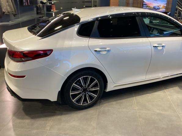 Kia Optima IV Рестайлинг с пробегом 2019 года, цена 1 840 000 рублей, 123000 км, седан, Автокод Объявления