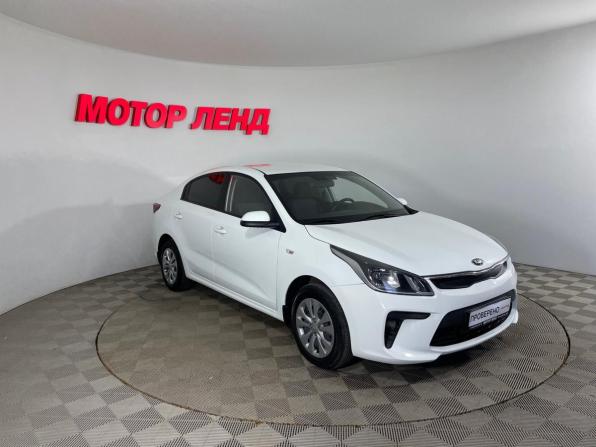 Kia Rio IV с пробегом 2017 года, цена 1 360 000 рублей, 83858 км, седан, Автокод Объявления