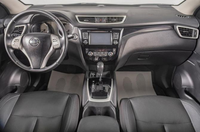 Nissan Qashqai II с пробегом 2017 года, цена 1 799 000 рублей, 111000 км, внедорожник, Автокод Объявления