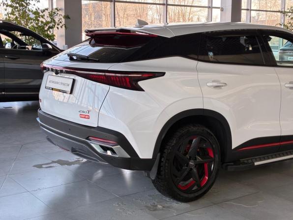 Omoda C5 I с пробегом 2023 года, цена 1 745 000 рублей, 30000 км, внедорожник, Автокод Объявления