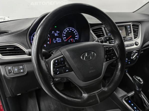Hyundai Solaris II Рестайлинг с пробегом 2021 года, цена 1 443 000 рублей, 68752 км, седан, Автокод Объявления