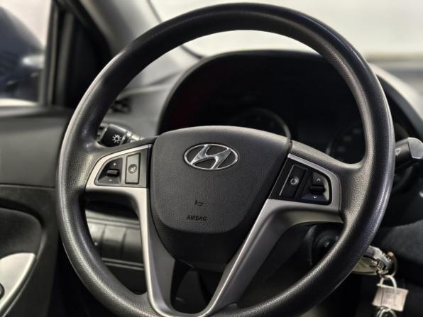 Hyundai Solaris I Рестайлинг с пробегом 2016 года, цена 980 400 рублей, 121116 км, седан, Автокод Объявления