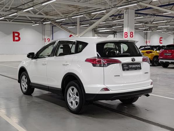 Toyota RAV4 IV (XA40) Рестайлинг с пробегом 2016 года, цена 2 200 000 рублей, 104000 км, внедорожник, Автокод Объявления