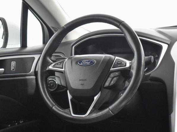 Ford Mondeo V с пробегом 2015 года, цена 1 389 000 рублей, 162286 км, седан, Автокод Объявления