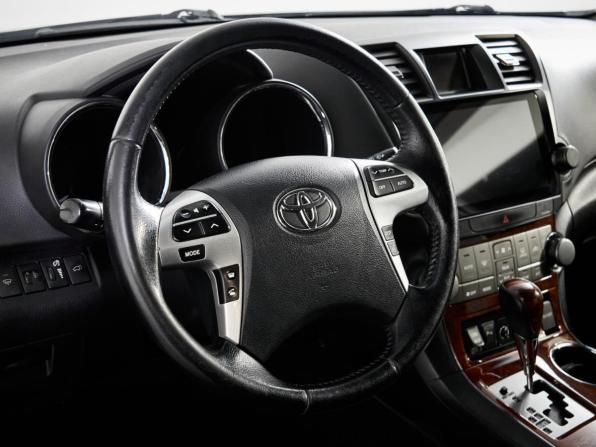 Toyota Highlander II (XU40) Рестайлинг с пробегом 2012 года, цена 1 645 000 рублей, 269644 км, внедорожник, Автокод Объявления