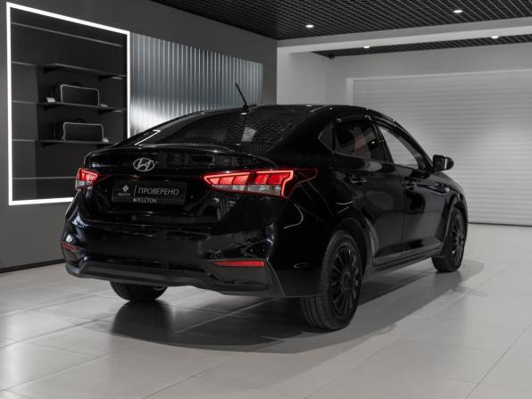 Hyundai Solaris II с пробегом 2020 года, цена 1 330 000 рублей, 114628 км, седан, Автокод Объявления