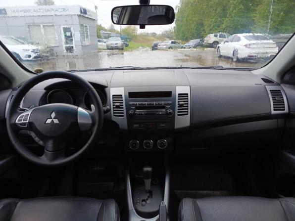 Mitsubishi Outlander II Рестайлинг с пробегом 2010 года, цена 925 000 рублей, 244929 км, внедорожник, Автокод Объявления
