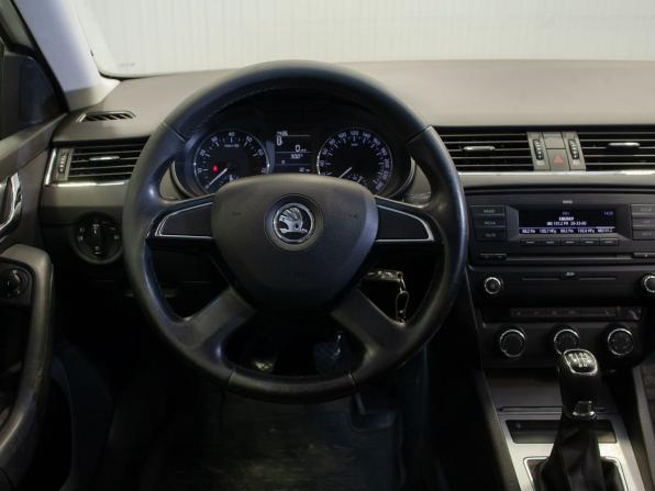 Skoda Octavia III (A7) с пробегом 2013 года, цена 865 000 рублей, 255902 км, лифтбек, Автокод Объявления