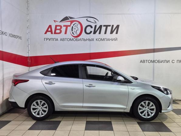 Hyundai Solaris II Рестайлинг с пробегом 2021 года, цена 1 486 000 рублей, 155120 км, седан, Автокод Объявления