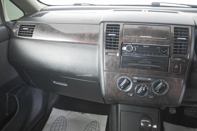 Nissan Tiida I с пробегом 2004 года, цена 449 000 рублей, 124409 км, седан, Автокод Объявления