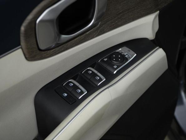 Kia Sorento IV с пробегом 2021 года, цена 3 898 999 рублей, 61551 км, внедорожник, Автокод Объявления