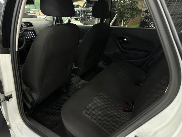 Volkswagen Polo V Рестайлинг с пробегом 2019 года, цена 1 390 000 рублей, 87974 км, седан, Автокод Объявления
