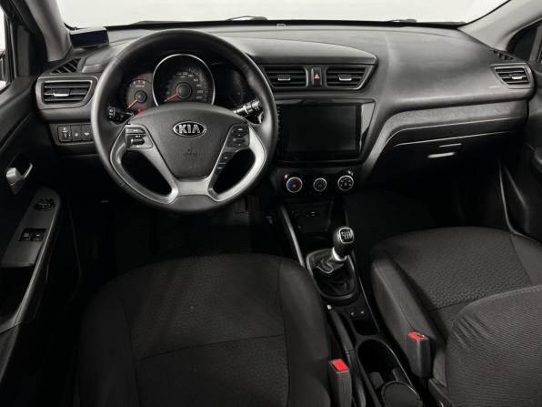 Kia Rio III Рестайлинг с пробегом 2017 года, цена 875 200 рублей, 184068 км, седан, Автокод Объявления