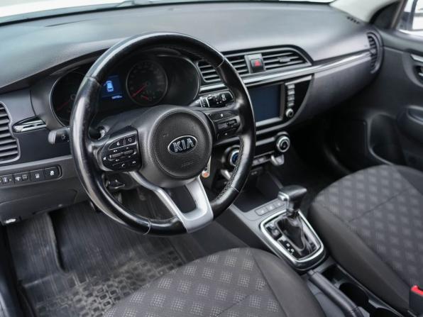 Kia Rio IV с пробегом 2018 года, цена 1 230 000 рублей, 164730 км, хэтчбек, Автокод Объявления