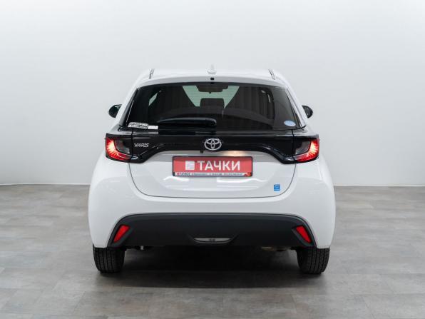 Toyota Yaris IV с пробегом 2020 года, цена 1 120 000 рублей, 108000 км, хэтчбек, Автокод Объявления